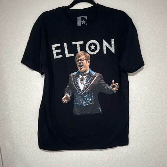 Elton John Black Official Sequin‎ Jacket Short Sleeve Graphic T-Shirt Size Large - Picture 1 of 5